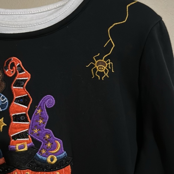 Halloween Long-sleeve Sweatshirt Size Large in Women's - Picture 4 of 6